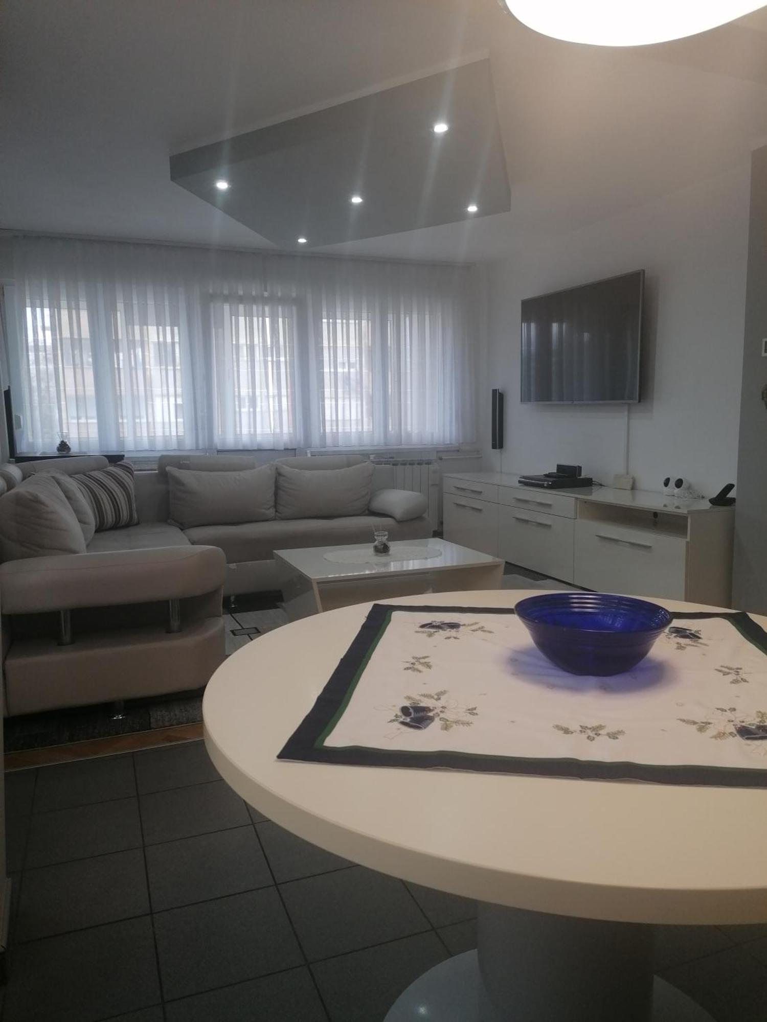 Tina Apartment Karlovac Luaran gambar